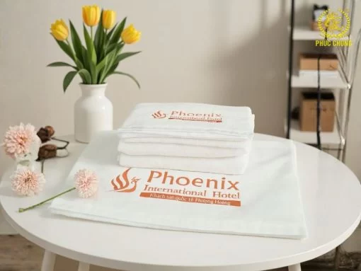 Khăn khách sạn thêu logo Phoenix International Hotel – Đồng bộ hình ảnh thương hiệu